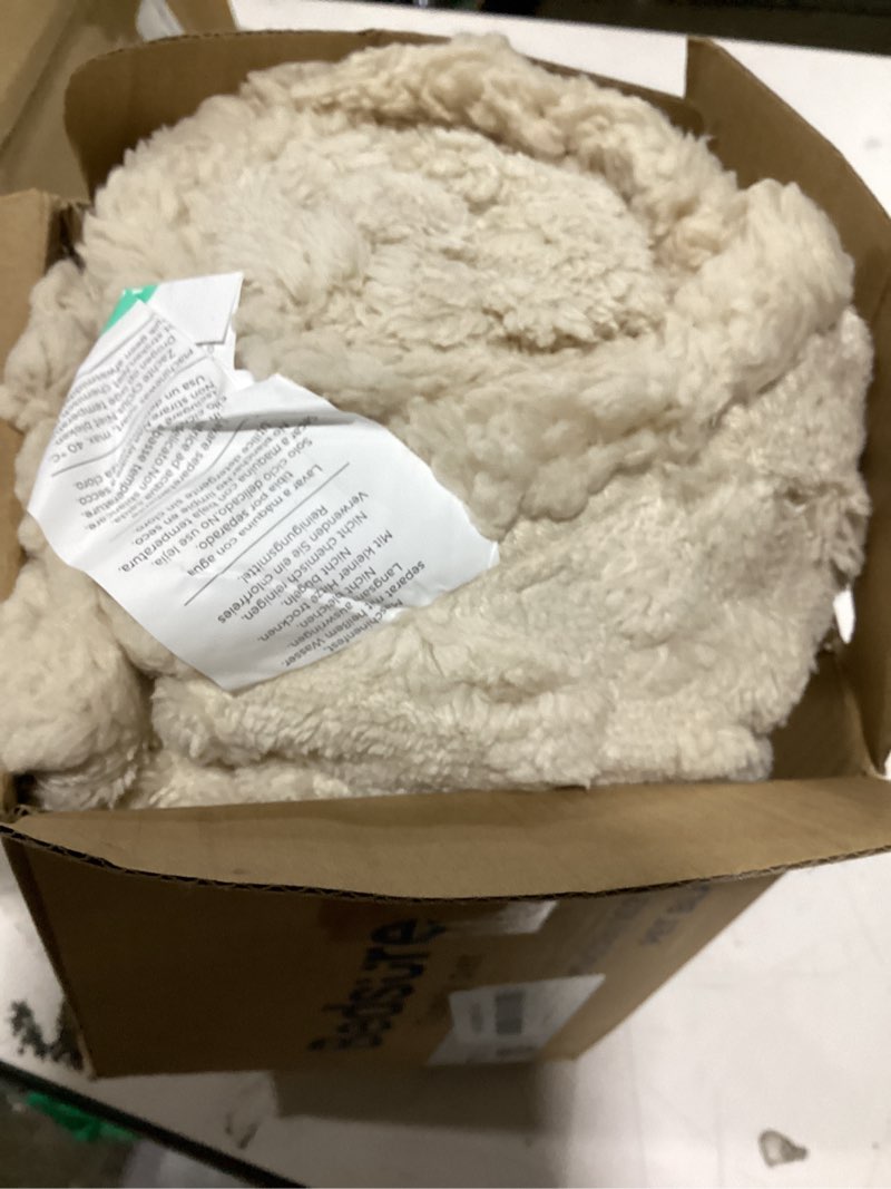 Condition photo showing New/Like New for Ameritex Waterproof Dog Bed Cover Pet Blanket with Anti-Slip Back for Furniture Bed Couch Sofa 52x82 Inch (Pack of 1) Beige