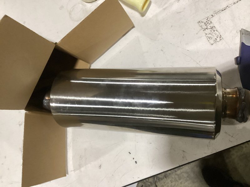 lcgp 2.25" inlet universal resonator, 2.25" outlet 20" overall length stainless steel high performan