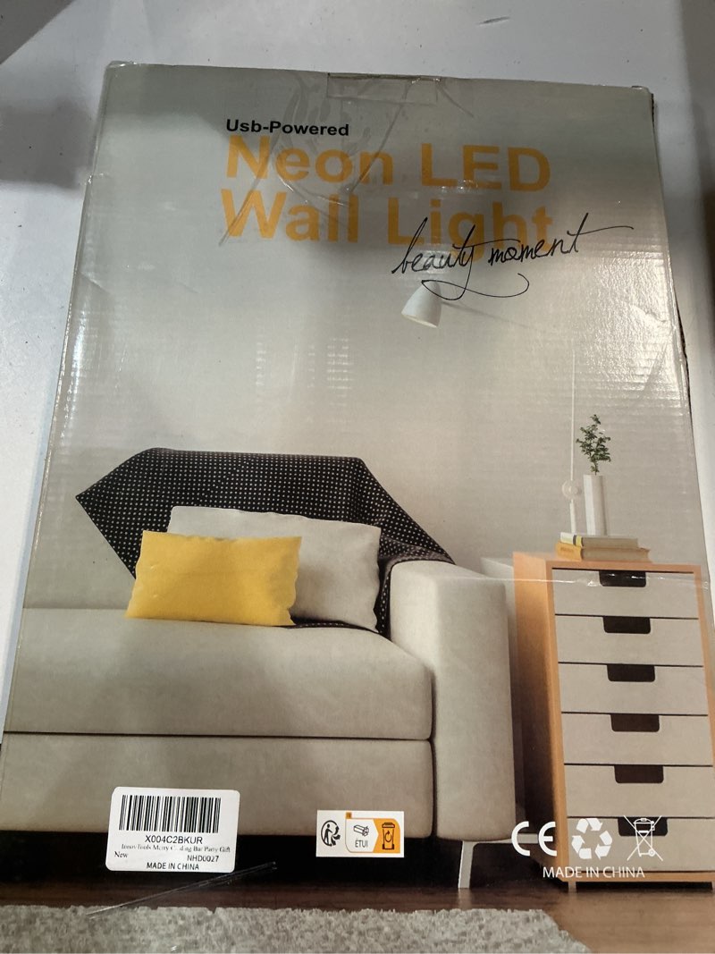 Condition photo showing Good Condition for (Similar )InnovTools Merry Christmas Neon Sign, LED Christmas Neon Light for Wall Decor, Dimmable Acrylic Christmas Hat Neon Light, Merry Christmas Light up Sign for Outdoor Indoor Window Bedroom Wedding Bar Party Gift