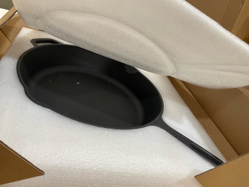 Condition photo showing Good Condition for GGC Cast Iron Skillet, Frying 12 Inch Ftying Pan with Handle for Stove Tops, Camping Skillet for Indoor and Outdoor Cooking, Safe Cookware for Oven, Stove, Grill, Smoker, Induction or Campfire