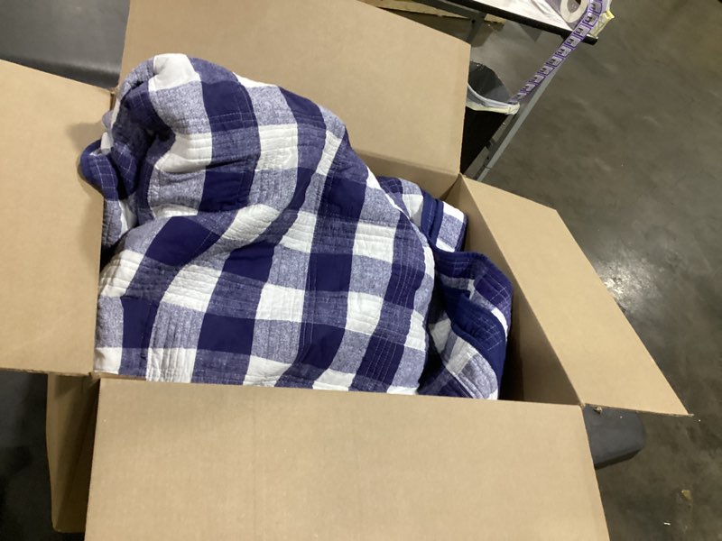 Condition photo showing Good Condition for chezmoi collection 3-piece blue white plaid cotton quilt set - buffalo check solid reversible bedspread - pre-washed cotton lightweight coverlet, king size blue/white king