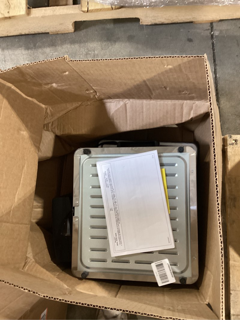Condition photo showing Good Condition for hamilton beach electric deep fryer with basket and lid, 4.5 liters / 19 cups oil capacity, temperature control, view window, professional style, 1800 watts, stainless steel (35035a) 4.5 liters / 19 cups oil capacity one xl frying basket, stainless steel