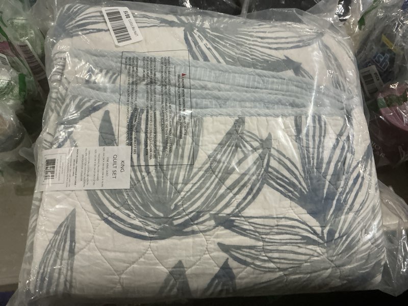 Condition photo showing Good Condition for tommy bahama - king quilt set, reversible cotton bedding with matching shams, medium weight, oeko-tex certified (kayo blue)