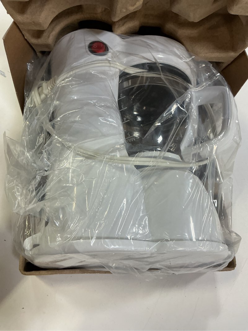 Condition photo showing Good Condition for mainstays 5 cup coffee maker, white, new condition