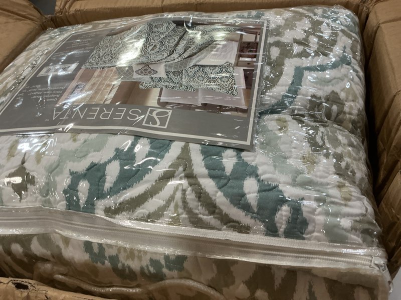 Condition photo showing Good Condition for home soft things tivoli ikat queen size 90" x 90" 5 piece teal aqua printed prewashed quilted coverlet bedspread bed cover set for all season, lightweight quilt blanket with matching shams pillows