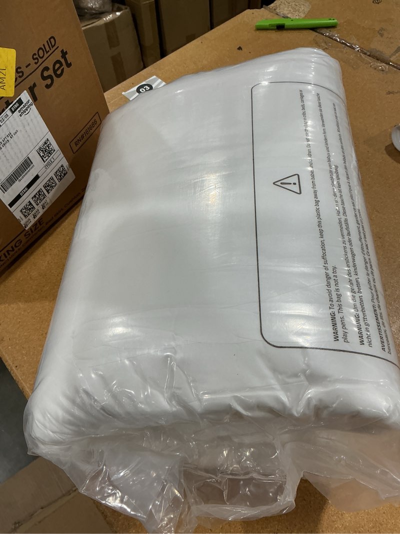 Condition photo showing Good Condition for hig 3pc down alternative comforter set - all season reversible comforter with two shams - quilted duvet insert with corner tabs -box stitched - breathable, soft, fluffy (full/queen, pure white) pure white queen