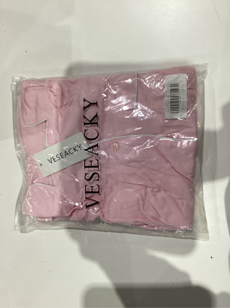 Condition photo showing Good Condition for Veseacky Unisex Girls Boys Pajamas Long Sleeve Sleepwear Button-Down 2 Pcs Pjs Set for 5-14 Years #Short-black 9-10 Years