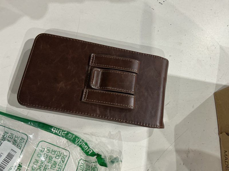 Condition photo showing Good Condition for phone holster
