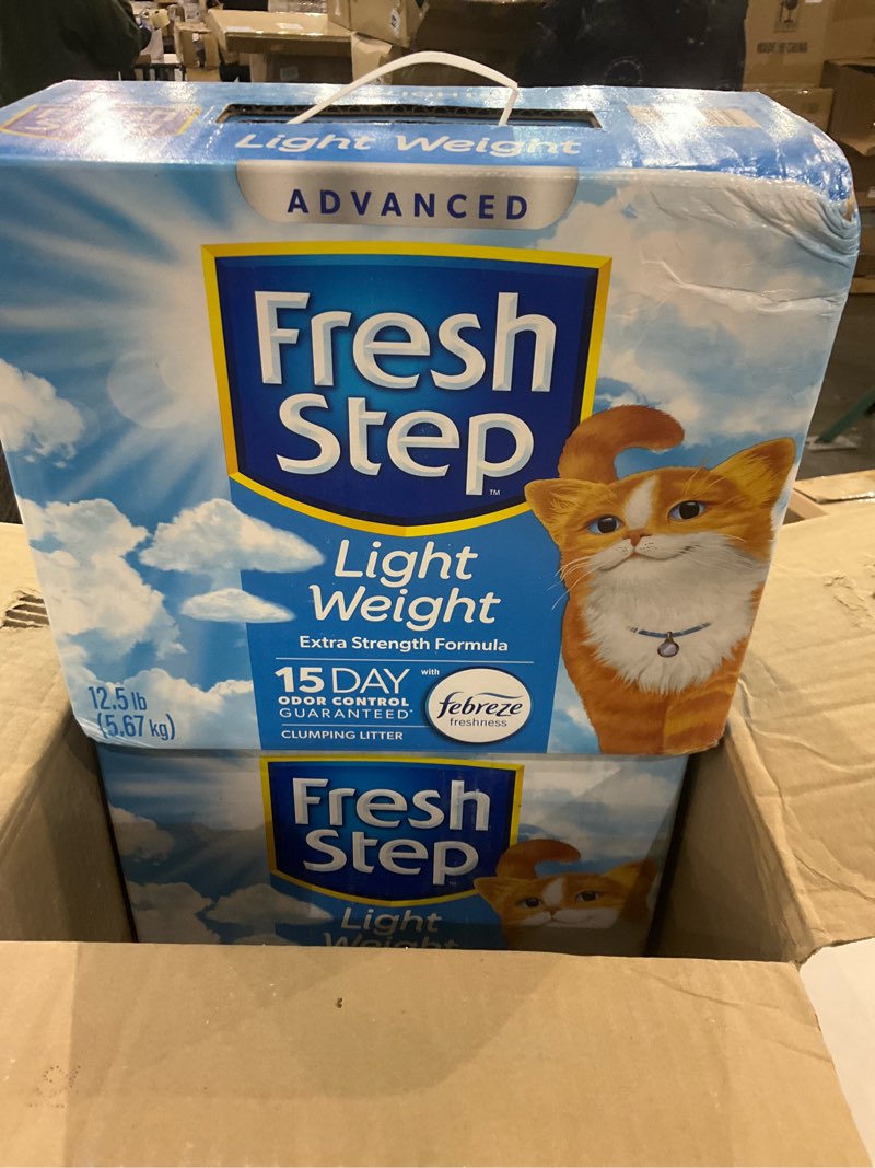 advanced fresh step light weight extra strength formula 15 day odor control guaranteed with frebreze freshness clumping litter, 12.5 lb (5.67 kg) 