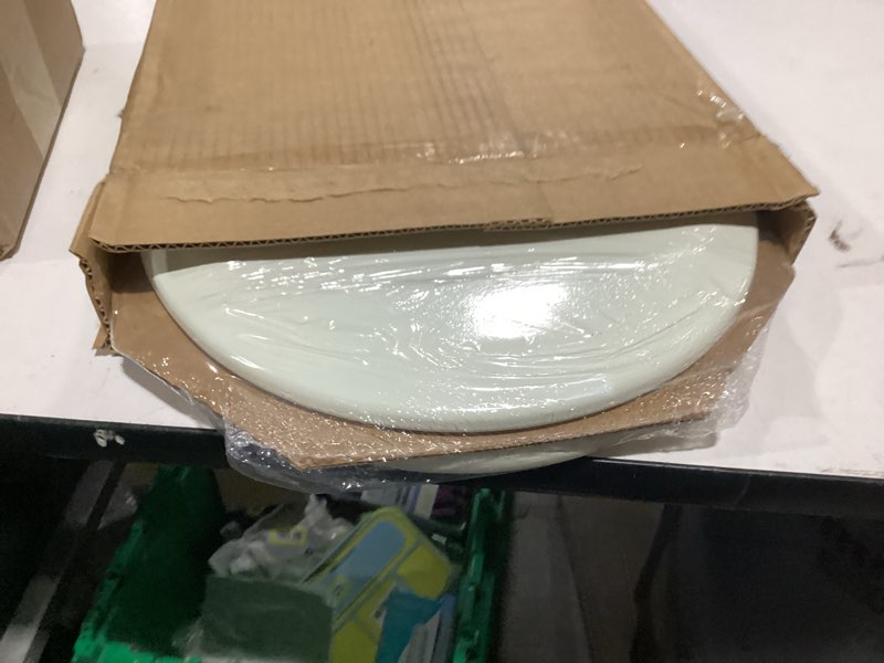 Condition photo showing New/Like New for mayfair cameron biscuit toilet seat, non slip heavy duty wood, easy clean, made in usa, round biscuit round