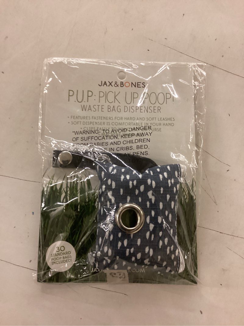 Condition photo showing New/Like New for jax & bones pup pick up poop