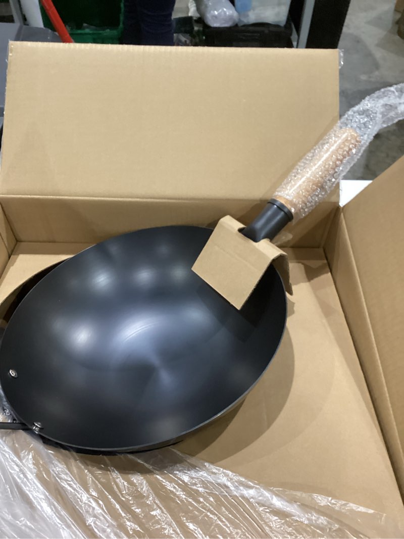 Condition photo showing Good Condition for 14 inch carbon steel wok with round bottom-free chemical cookware for gas stoves, open fire-hand hammered chinese traditional wok with bamboo handle(no lid included)