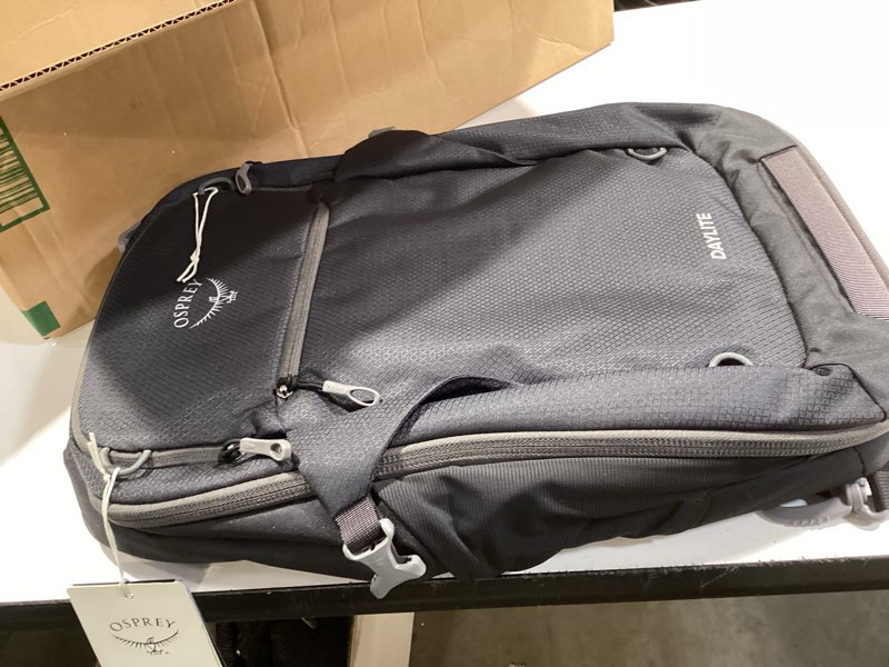 Condition photo showing Good Condition for daylite™ carry-on travel pack 35l - carry-on backpack black