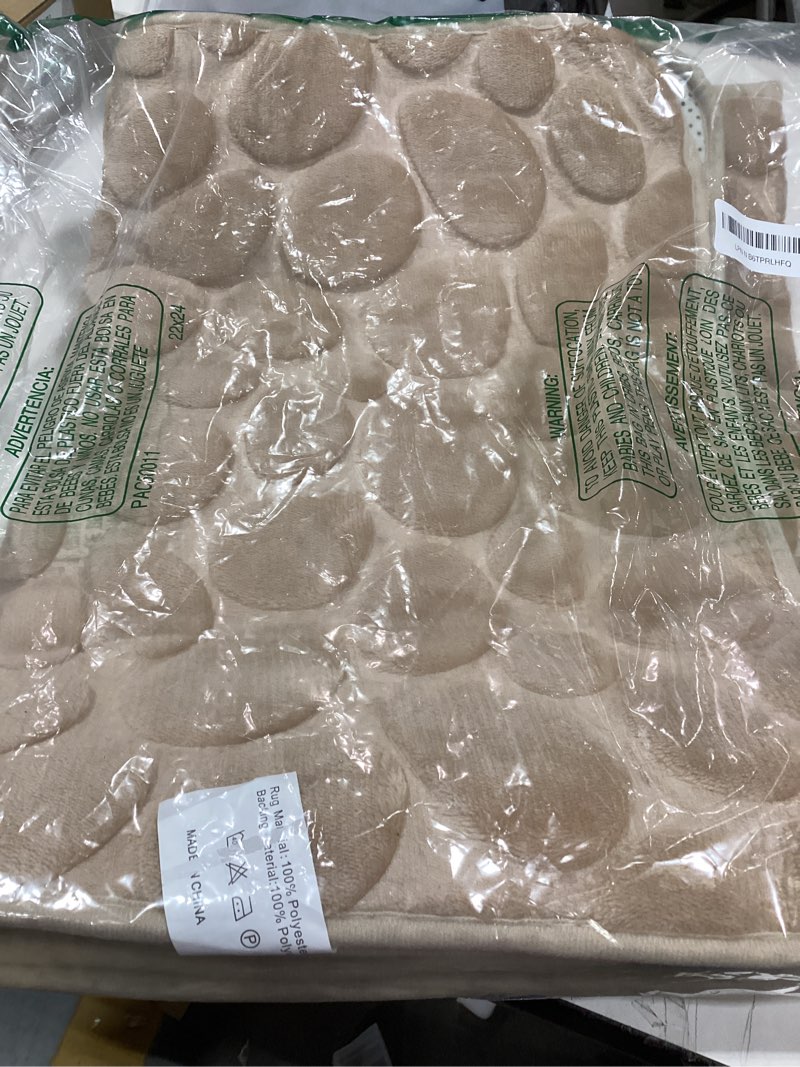 Condition photo showing Good Condition for Cobblestone Memory Foam Long Bathroom Rug, Absorbent Washable Non Slip Bath Runner for Floor, Shower, Tub Khaki 20" x 47" 20" x 47" Khaki