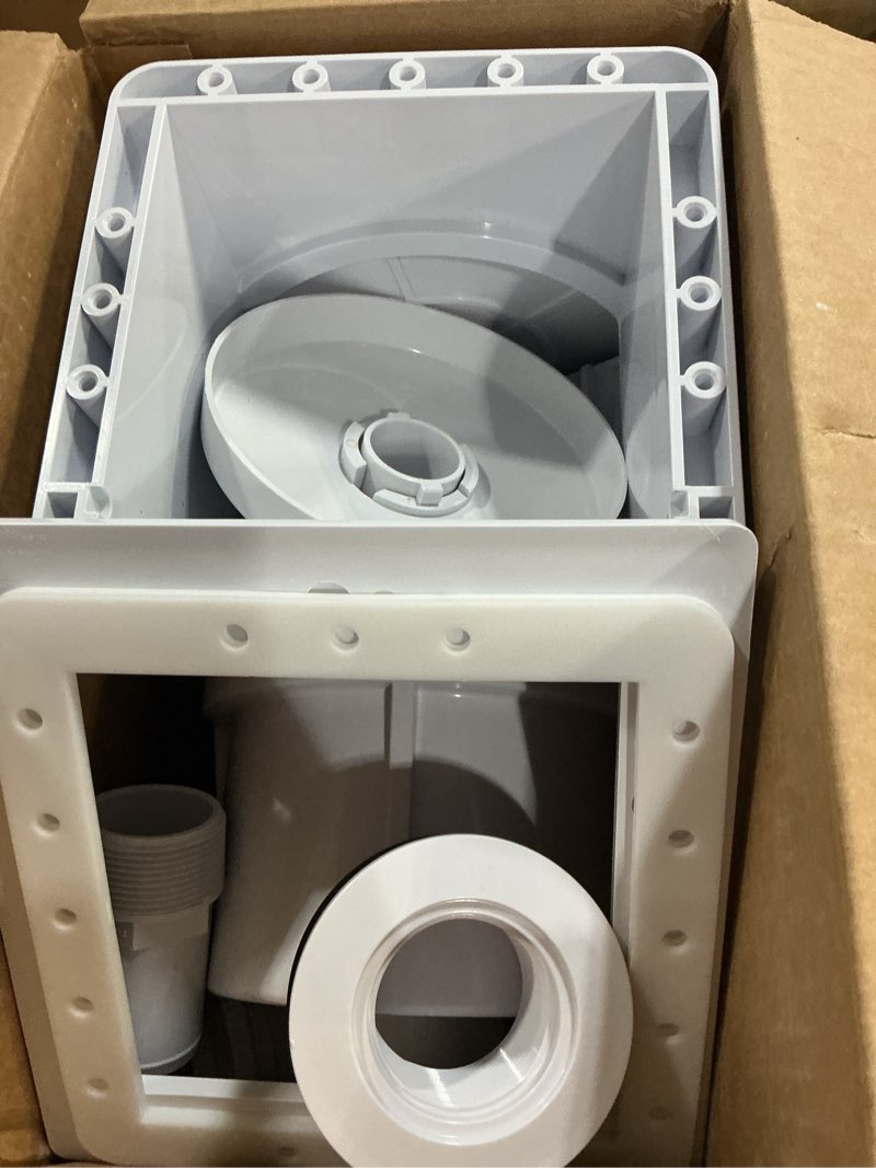 Condition photo showing New/Like New for hayward sp1091lx dyna-skim above-ground pool skimmer, surface skimmer for pools