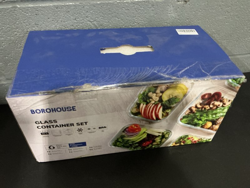 Condition photo showing New/Like New for 6-pack borosilicate glass food storage containers set with airtight lids - oven, microwave & freezer safe, leak-proof, bpa-free - baking, meal prep & gift ready plastic lids 6 pack