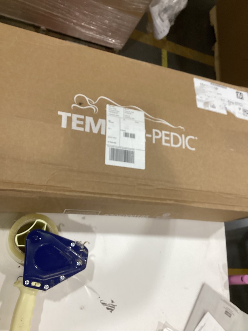 Condition photo showing New/Like New for tempurpedic deul cooling king