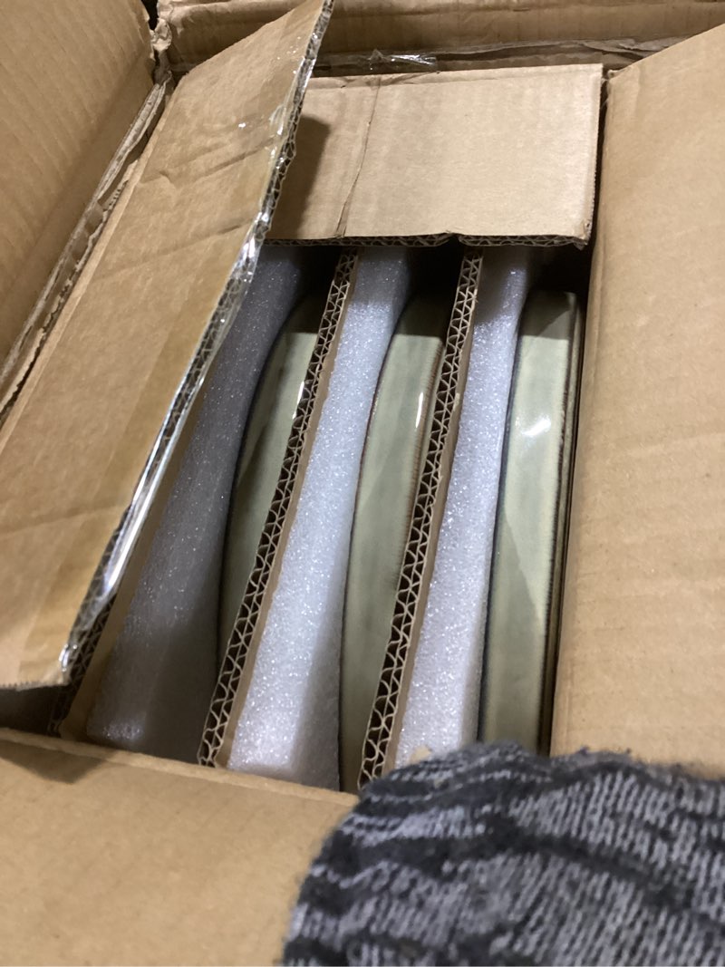Condition photo showing Good Condition for HaWare Dinnerware Sets, 18-Piece Plates and Bowls Set, Stoneware Dish Set for 6, Ceramic Dinnerware for Home Restaurant, Chip and Scratch Resistant, Microwave and Dishwasher Safe, Saturn Khaki Saturn Khaki Round-18pcs for 6