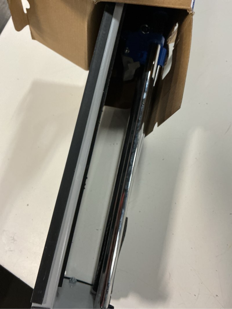 Condition photo showing As Is for barwalt 20-in tile cutter