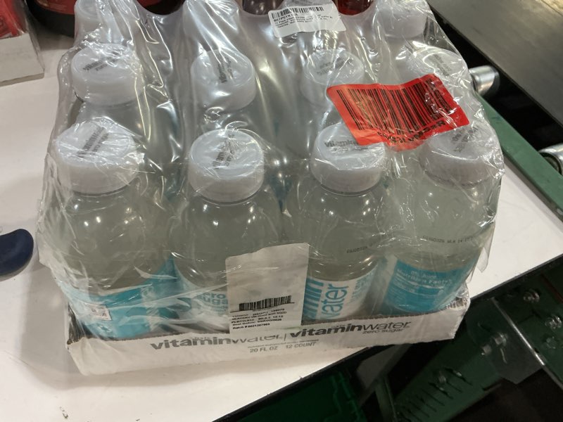 Condition photo showing New/Like New for (best before 08/03/2026) vitaminwater zero sugar squeezed lemonade nutrient enhanced flavored water beverage, 20 fl oz bottles, 12 pack zero sugar squeezed lemonade 20.05 fl oz (pack of 12)
