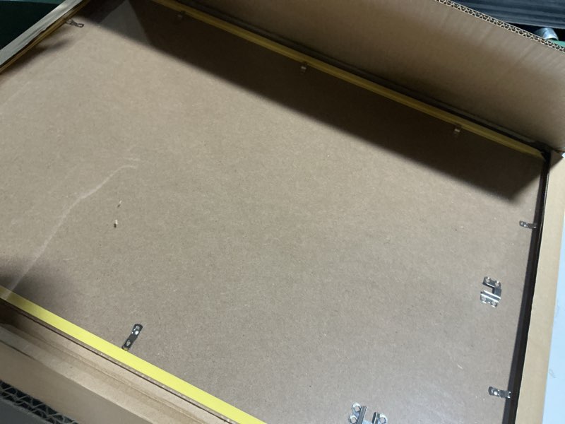 Condition photo showing Good Condition for LaVie Home 20x30 Picture Frame for Wall Display, 20x30 Gold Picture Frame with HD Plexiglas, 20 x 30 Poster Frame 1 Pack, Display Frame for Vertical or Horizontal, Classic Collection Gold 20x30 1