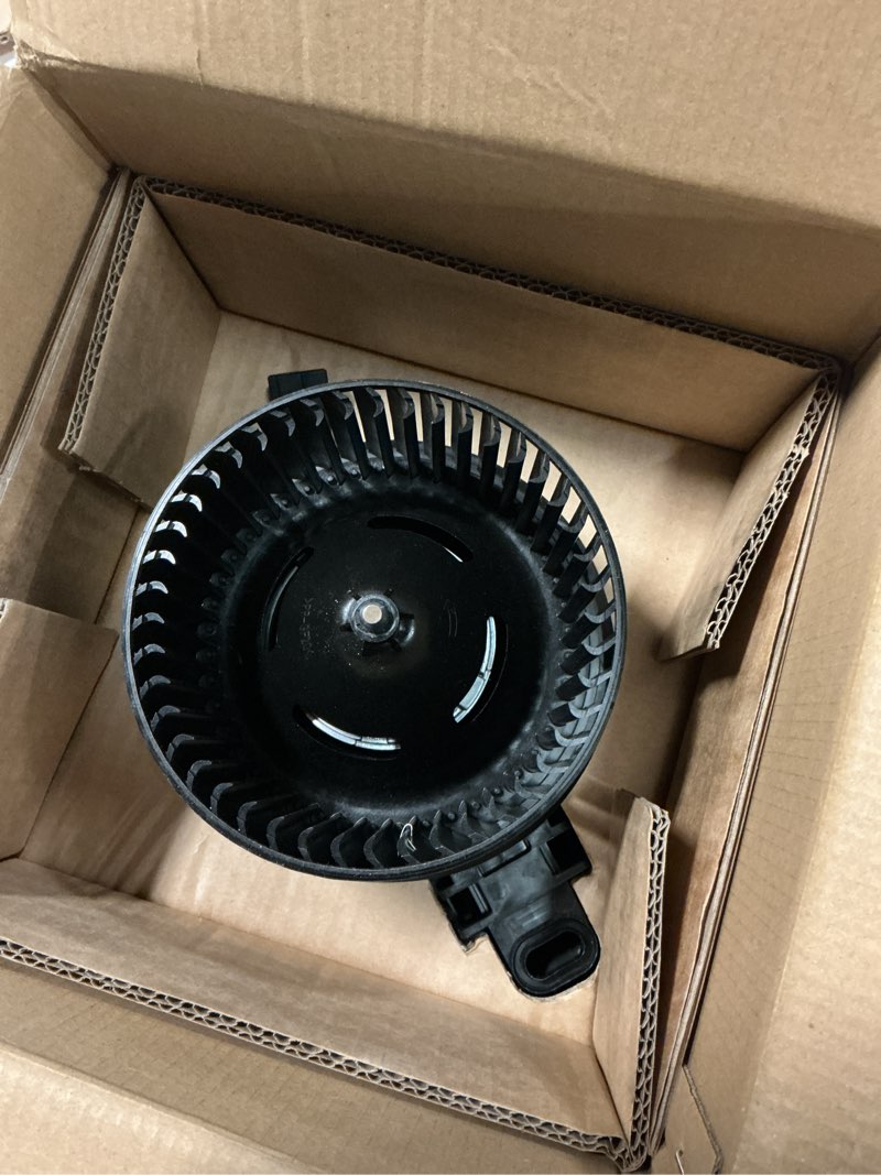 Condition photo showing Good Condition for front hvac blower motor fan assembly for 09-11 ford flex/11 explorer/08-11 taurus/08-09 taurus x, 09-12 lincoln mks/10-11 mkt, 08-09 mercury sable replaces for 700224 8g1z19805bb