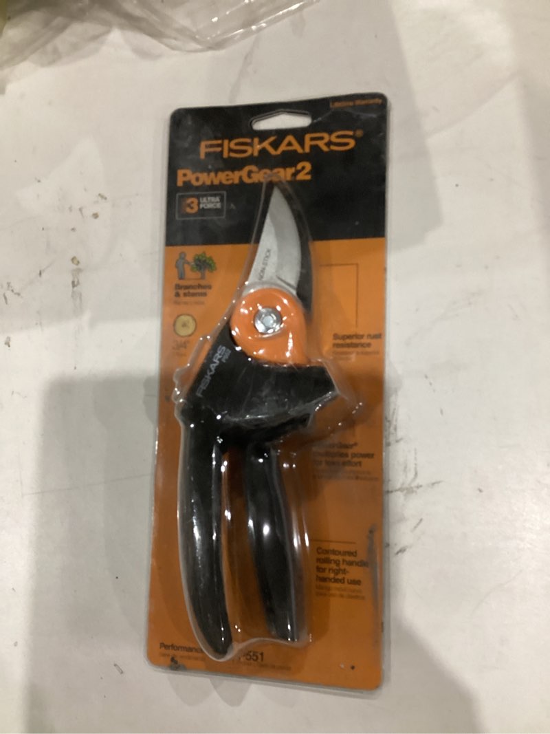 Condition photo showing New/Like New for Fiskars Pruning Shears, Bypass Pruner that Cuts Through Stems up to 3/4-Inch, PowerGear Technology For More Power on Every Cut