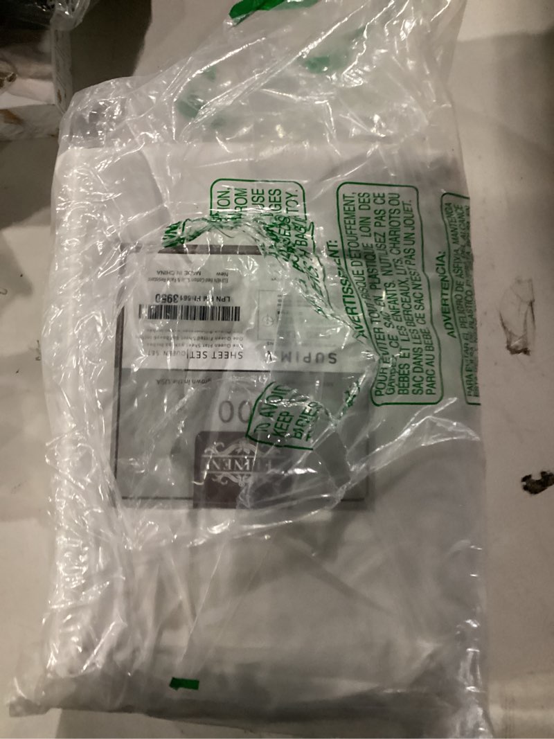 Condition photo showing Good Condition for 100% Supima Cotton Sheets 600 Thread Count,Bed Sheet Set Queen Size Sheets 4 Pieces,Soft & Silk Sateen Weave, Fits Mattress Up to 18",Deep Pocket, Breathable & Fade Resistant(Pure White,Queen) Pure White Queen