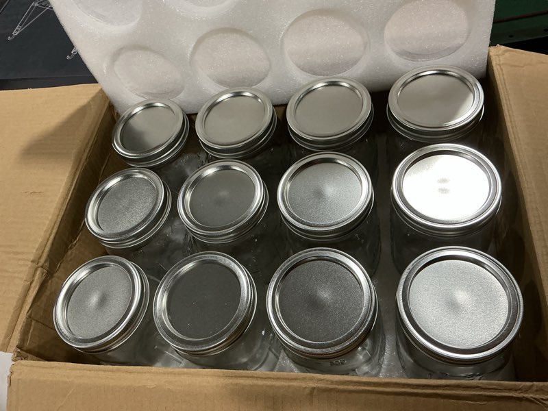 Condition photo showing Good Condition for wide mouth mason jars 32 oz - 12 pack large glass mason jars with airtight lids and bands, 1 quart glass jars for pickling, canning, fermenting and food storage, microwave & dishwasher safe 32 oz-12pack-mason