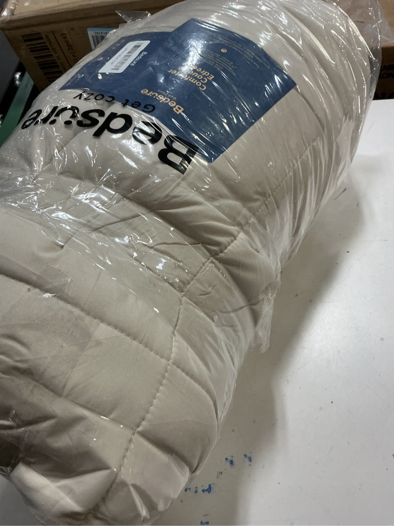 Condition photo showing As Is for Bedsure Comforter Duvet Insert - Quilted Comforters Queen Size, All Season Duvet, GentleSoft Down Alternative Bedding, with 8 Tabs, Gifts for Women/Men, Linen, Queen 88 x 88 Inches Queen Linen