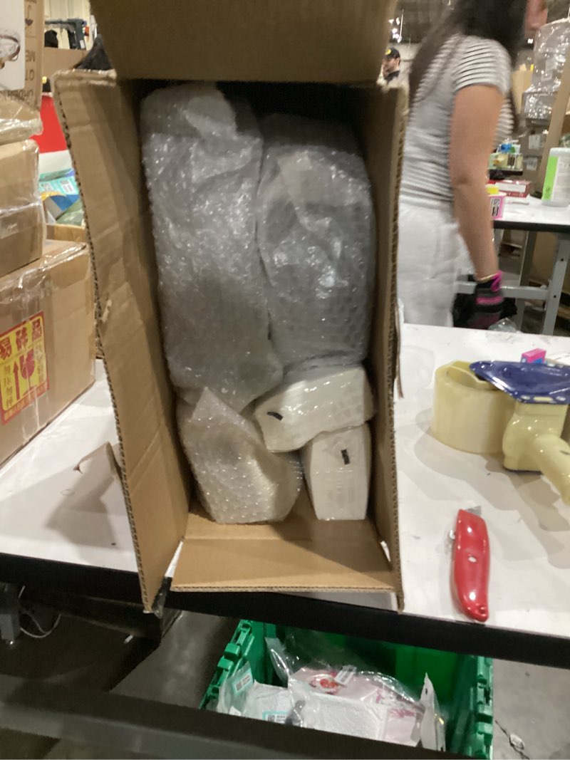 Condition photo showing As Is for 350 PCS Pink and Gold Plastic Plates, Gold Disposable Plates for 50 Guests, Includes 100 Disposable Plates, 50 Cups, 150 Silverwares, and 50 Napkins for Party, Wedding and Graduation 50 Pink