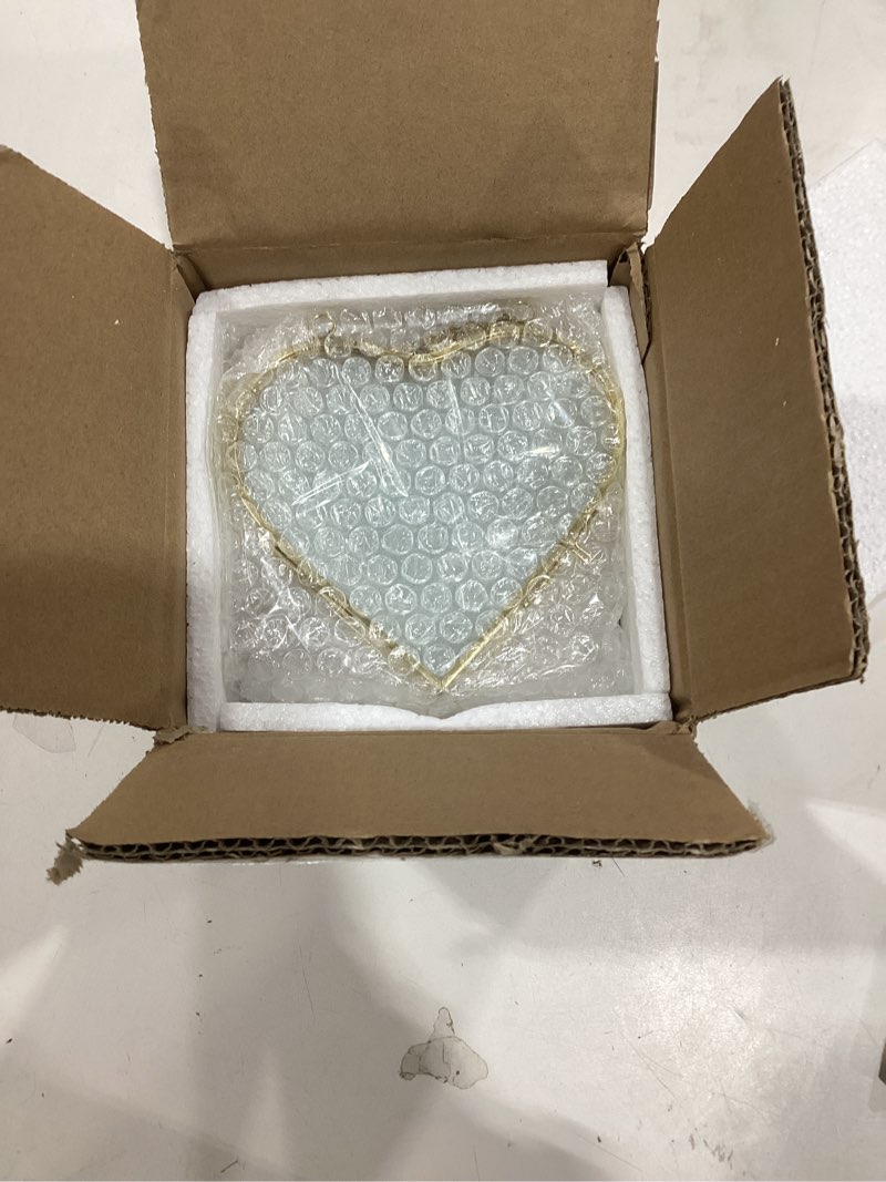 Condition photo showing As Is for 4 Pcs Heart Glass Pressed Flower Frame, Heart Hanging Floating Frames Double Pressed Dried Flower Plants Vintage Glass Gallery Wall Decor for Valentines Gift Gold 5.3 x 5.3 Inch