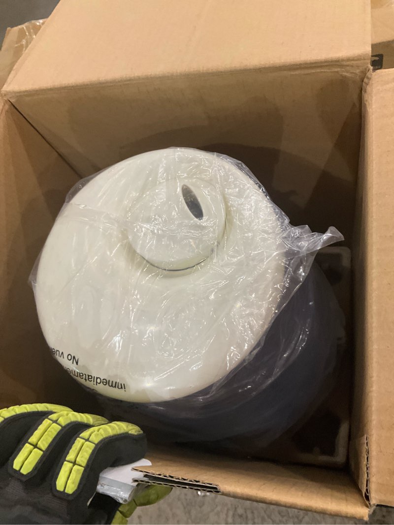 Condition photo showing As Is for VICKS HUMIDIIFER, ULTRASONIC, FILTER-FREE  V4600 