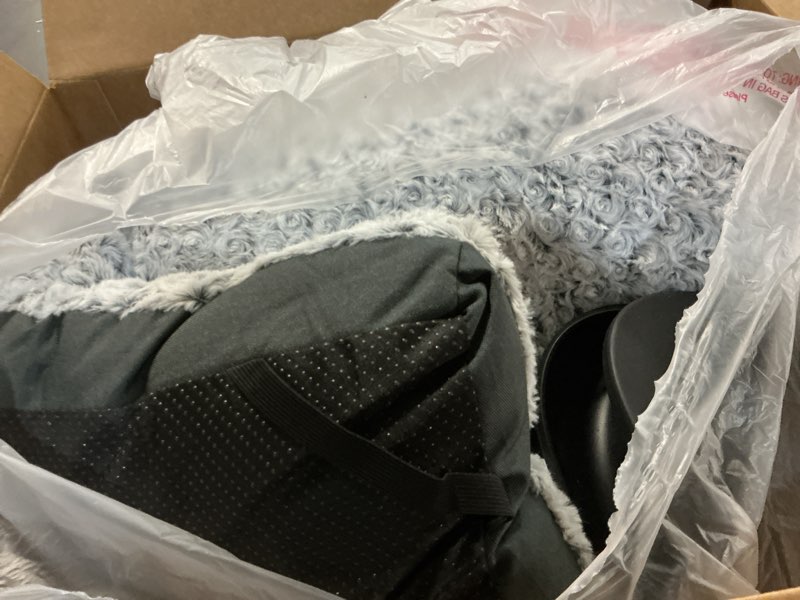 Condition photo showing As Is for pocblue deluxe washable dog bed for large dogs dog crate mat 35 inch comfy fluffy kennel pad anti-slip for dogs up to 60 lbs, 35" x 23", grey 35.0"l x 23.0"w x 3.5"th grey