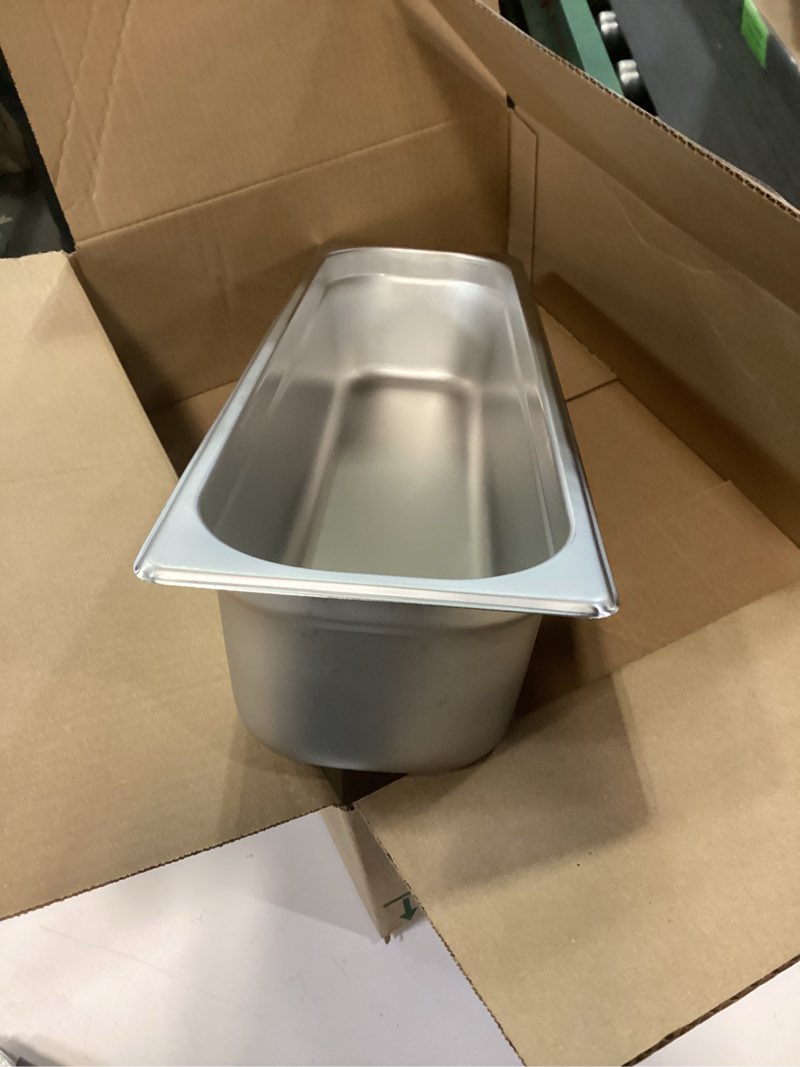 Condition photo showing Good Condition for Winco 4  Half Long Size Pan