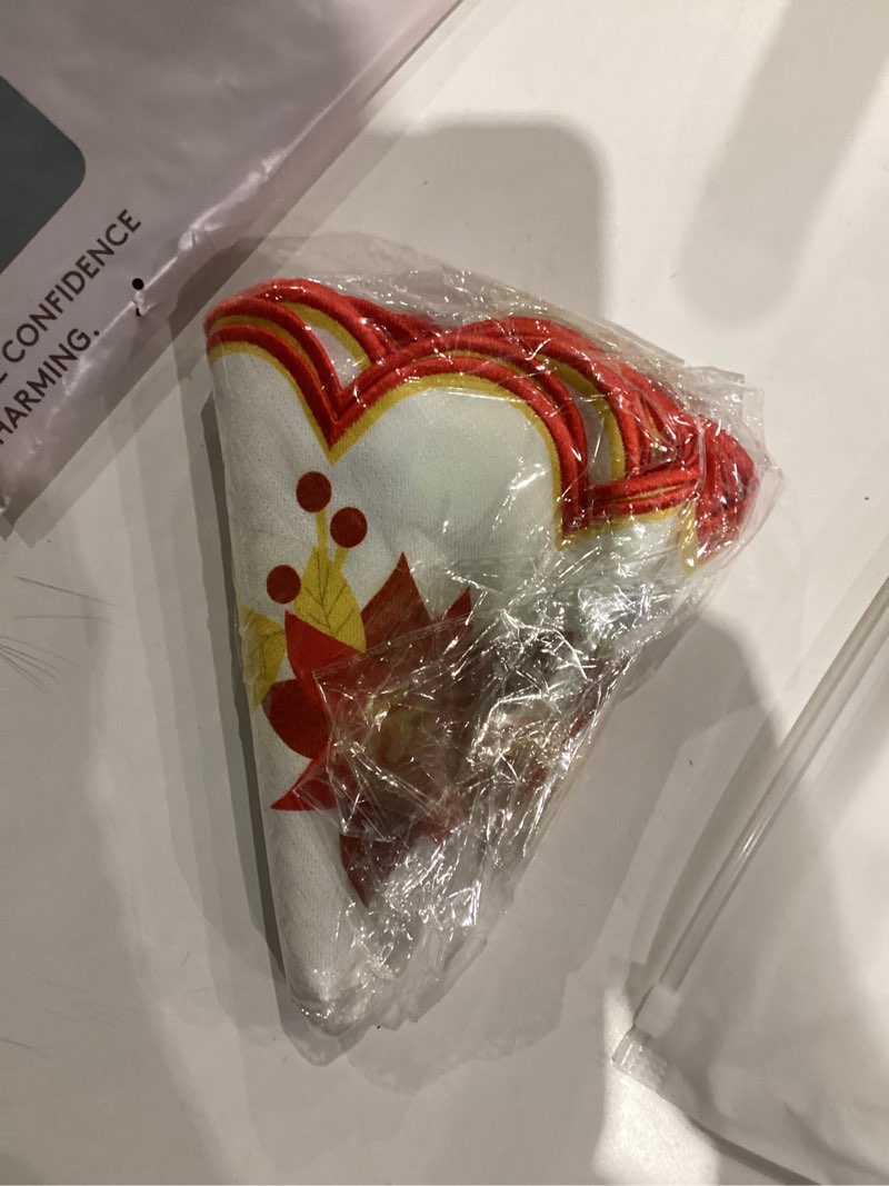 Condition photo showing New/Like New for 4PCS Christmas Cotton Linen Placemats,15 Inch Round Poinsettia Scallop Placemats,Christmas Flower Place Mat with Embroidery Edge,Machine Washable Wrinkle Free Dining Placemat for Party Red and Yellow