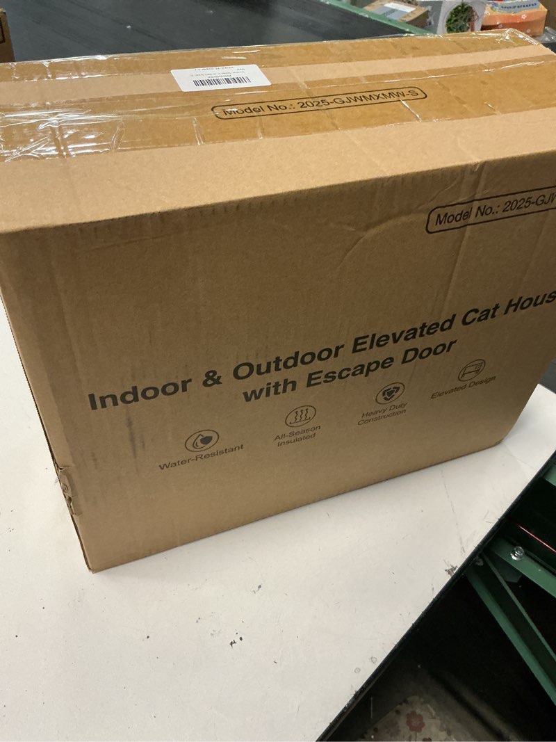 Condition photo showing New/Like New for weatherproof heated cat house for outdoor in winter, heated cat bed kitty shelter with cat heating pad, insulated & safe escape door, warm house for outside stray cat (green, 12"x16"x16") green 12"x16"x16"