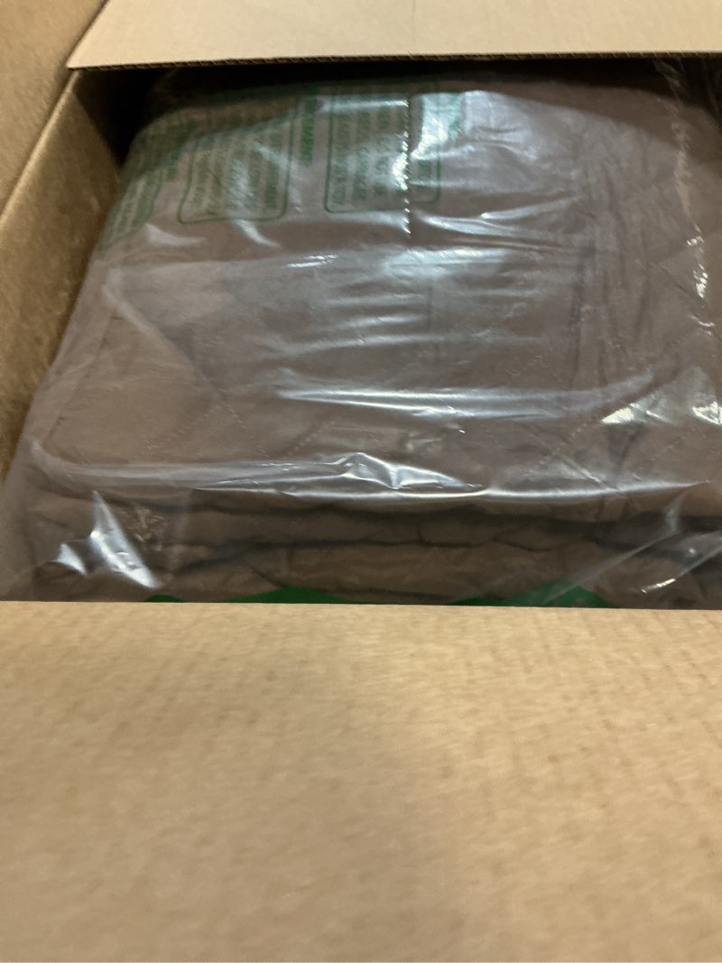 Condition photo showing Good Condition for HOMBYS Daybed Cover Sets- Diamond Stitching Daybed Bedding Set, All Season Cozy Bedding with Bedskirt with Shams, Microfiber Filling, 5 Pieces, Coffee Color