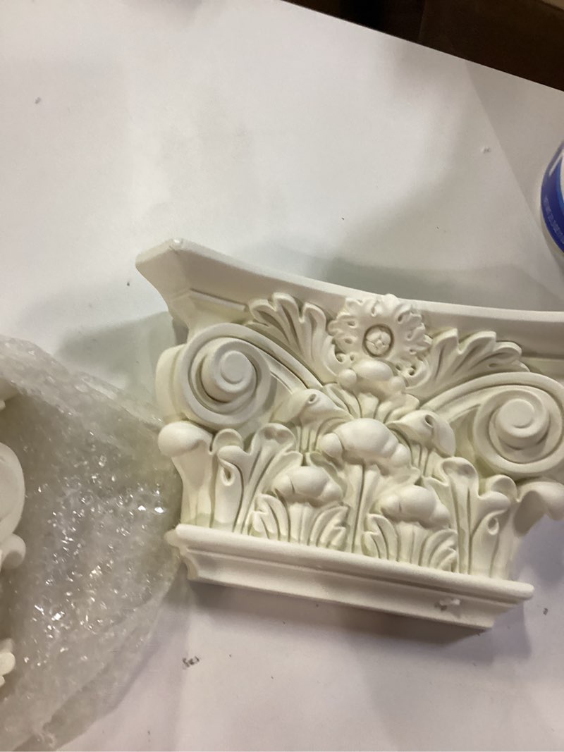Condition photo showing New/Like New for Amosfun Carved Wood Corbels Decorative Wooden Trim Furniture Appliques Furniture Decals Transfer Vintage Corbels Support Corbels for Corner Decor Transfers for Furniture Wood Carving Decal