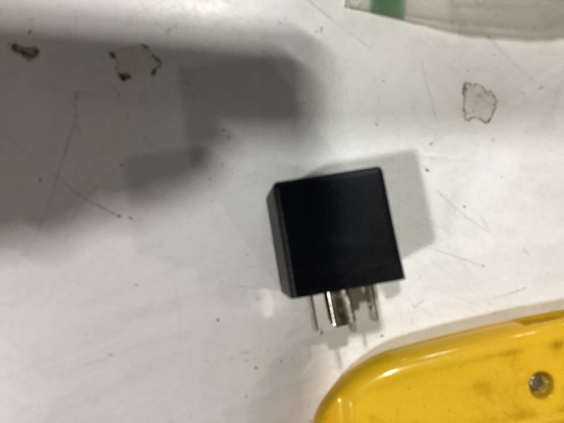 Condition photo showing Good Condition for zhparty ep27 led flasher relay for bulb led turn signal, fix fast hyper flash, compatible with jeep wrangler tj 01-06, compatible with jeep cherokee xj 1994-2001, 5 pins led flasher relay