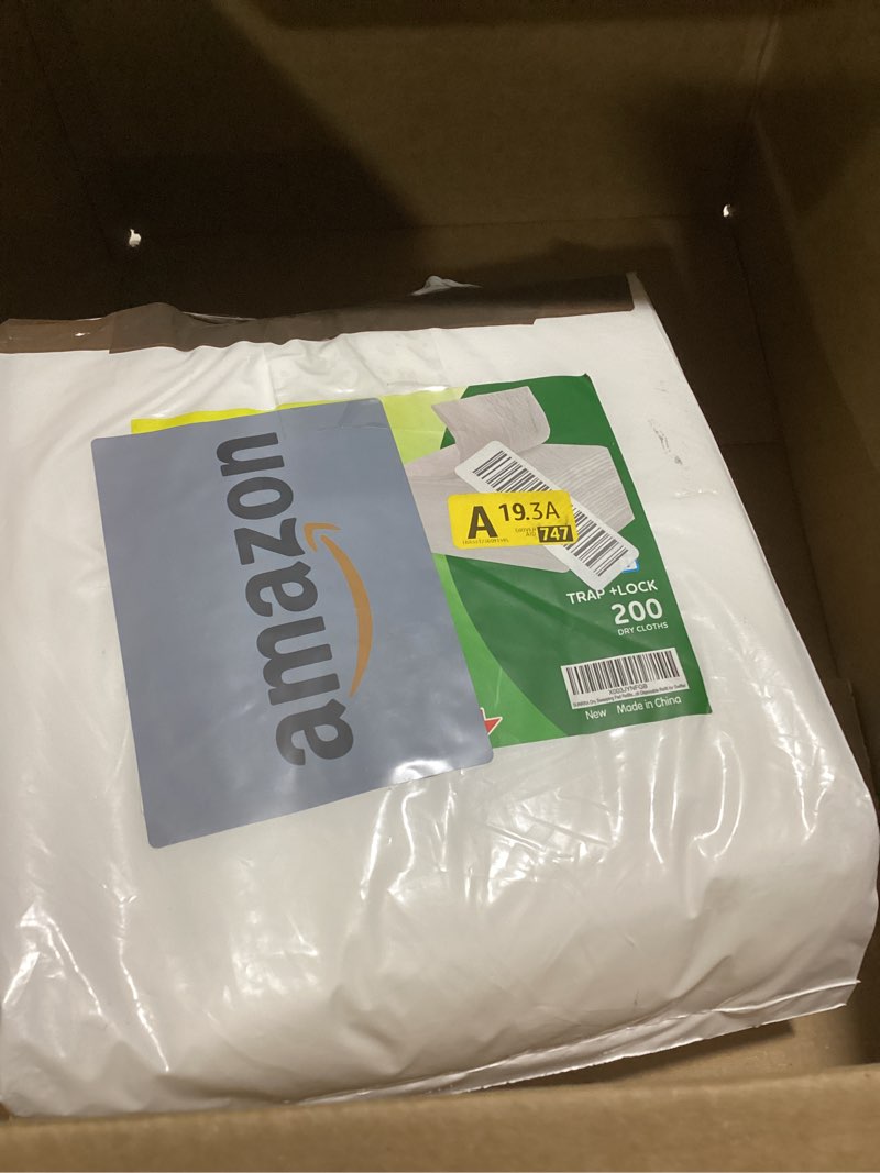 Condition photo showing New/Like New for 200 count thickeded dry sweeping cloths compatible with swiffer pad, strong removal for dust, hair and dander, dry refills compatible with swiffer mop, 11 x 8.6 inch