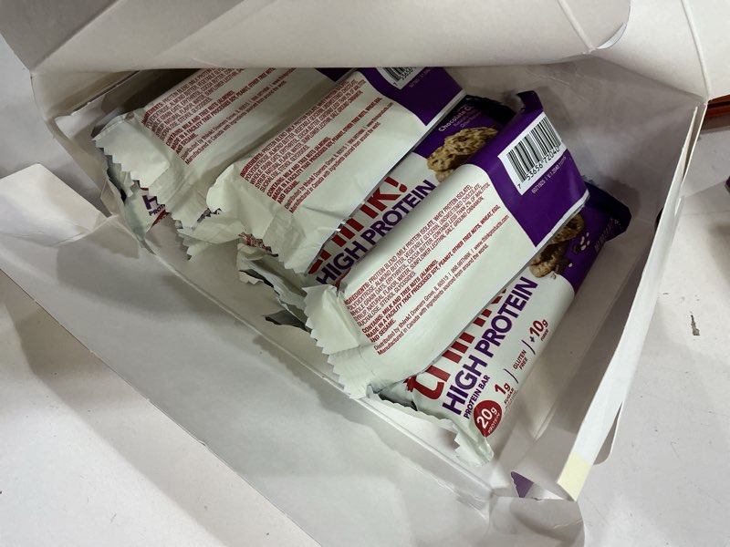 Condition photo showing New/Like New for think! Protein Bars, High Protein Snacks, Gluten Free, High Fiber, Oatmeal Chocolate Chunk, 10 Count Oatmeal Chocolate Chunk 10 Count (Pack of 1)( BB 09/JAN/2026) 