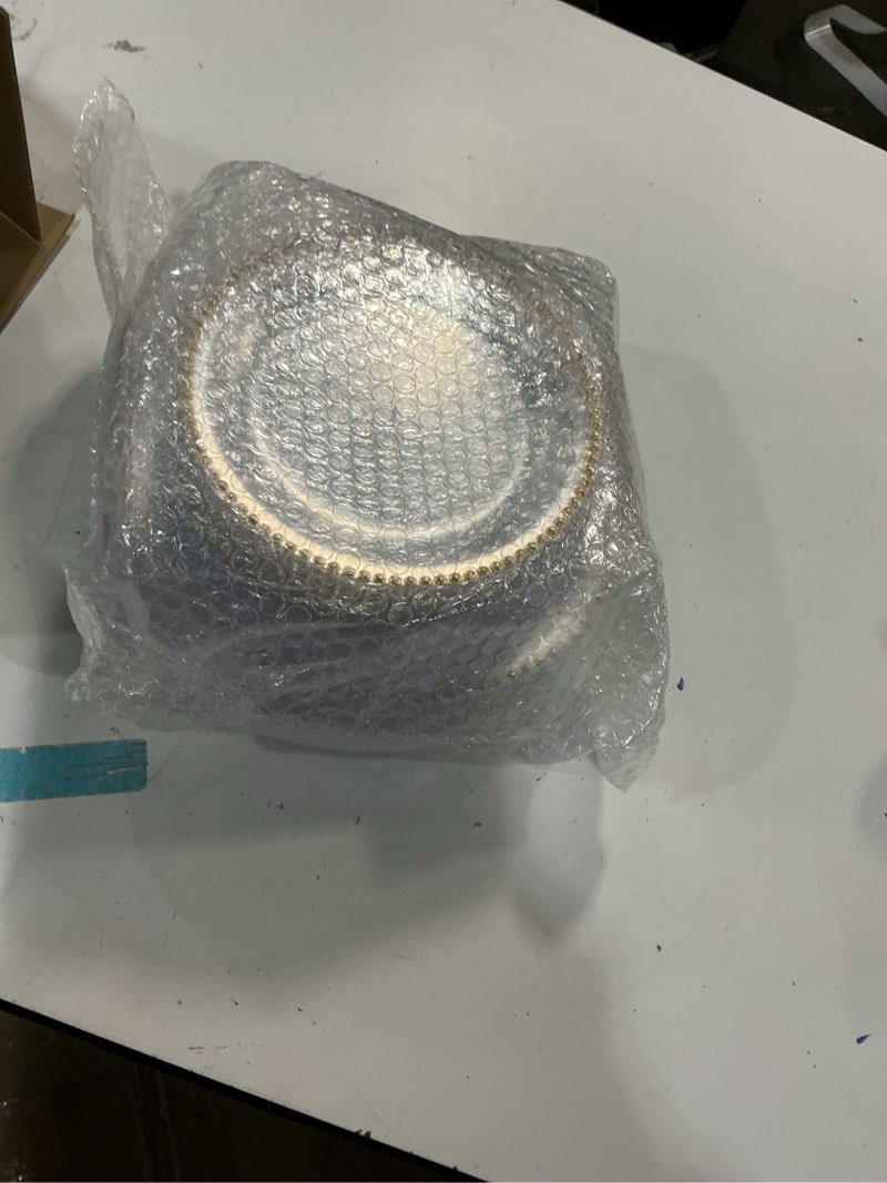 Condition photo showing New/Like New for Rubtlamp 60Pcs Clear Gold Plastic Plates, Clear Disposable Plates With Gold Beaded, Heavyduty Plastic Plates Include 30 Dessert Platos, 30 Dinner Platos for Wedding Party
