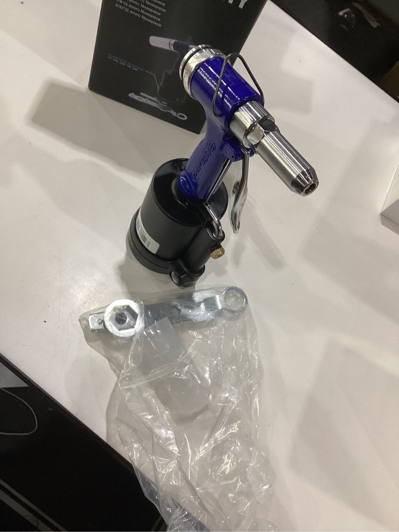 Condition photo showing Good Condition for astro pneumatic tool pr14 air riveter - 3/32", 1/8", 5/32", 3/16" and 1/4" capacity