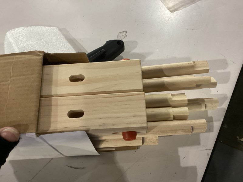 Condition photo showing New/Like New for falling in art large wooden art storage rack - canvas drying stand for artworks, frames, canvases, drawing boards, prints, panels, paintings display