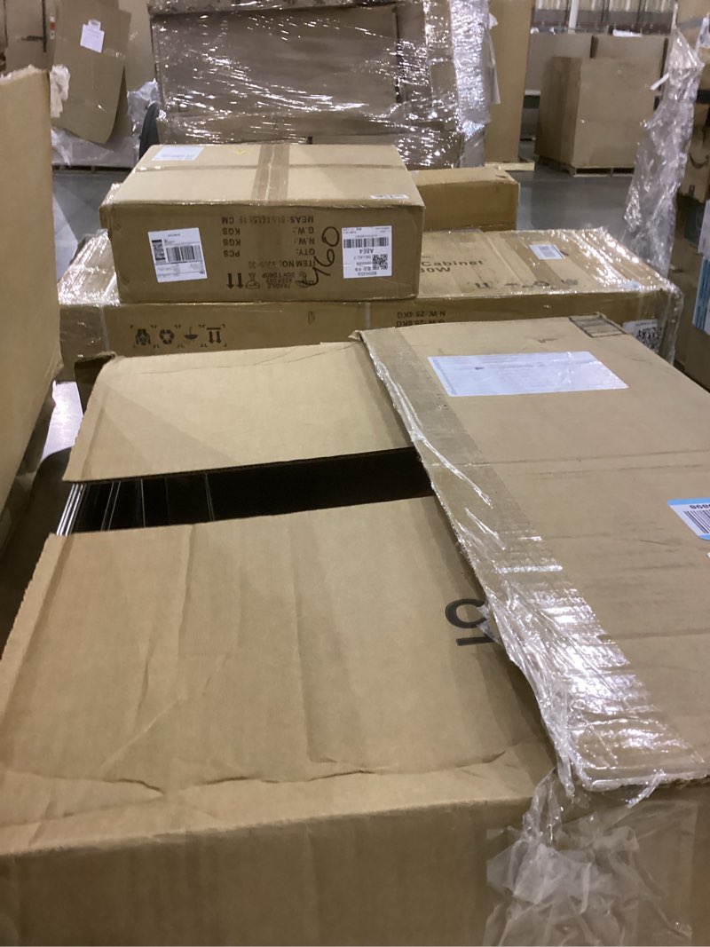 Condition photo showing New/Like New for Chafing Dishes for Buffet 4 Pack 7 Pans, High Grade 9QT Chafing Dish Buffet Set, Chafers and Buffet Servers Warmers Sets for Parties, Events and Weddings