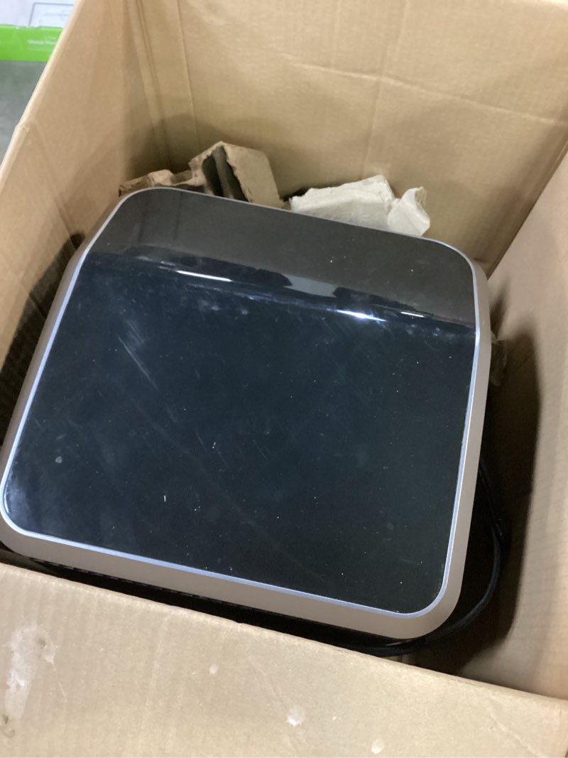 Condition photo showing Good Condition for midea heatxpress™ 7.8 qt. basket air fryer