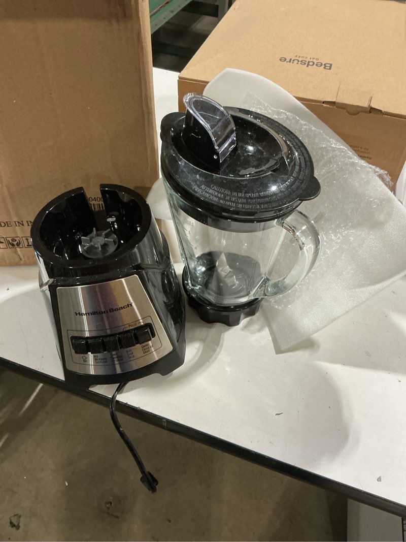 Condition photo showing Good Condition for hamilton beach power elite wave action blender for smoothies, 40 oz glass jar, 12 functions including puree, crush ice, 700 watts - black (58148a) black 40 oz. glass jar
