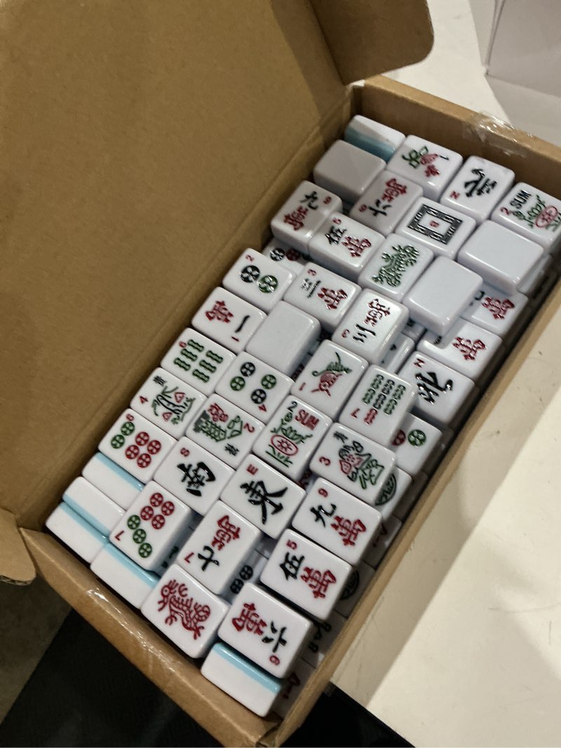 Condition photo showing Good Condition for tiasusan american mahjong tile set with 166 blue back tiles (1.2”, tiles only)