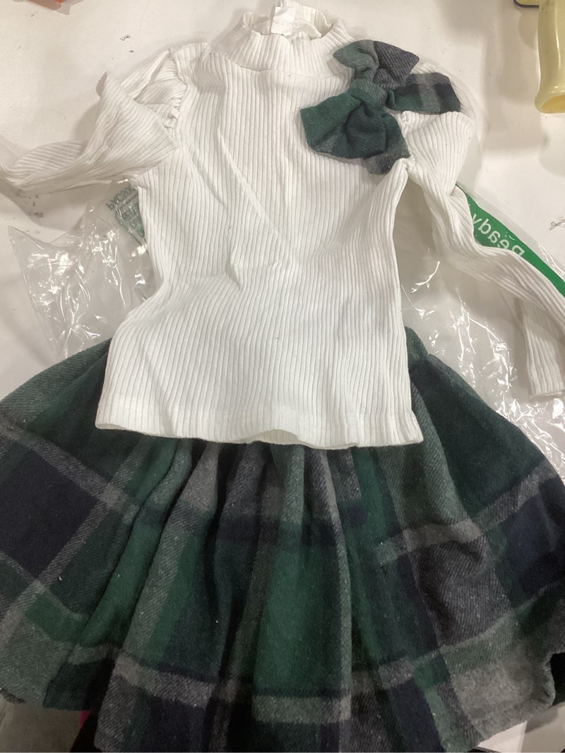 Condition photo showing As Is for Toddler Girls Plaid Outfits Fall Winter Knit Ribbed Bow Sweatshirt Tops Pleated Skirts Set Holiday Picture Clothes Green 2-3T
